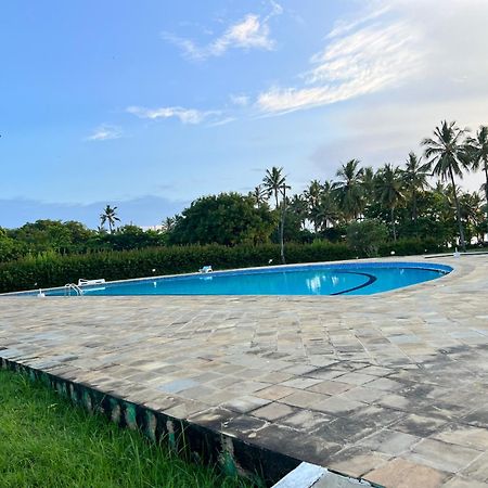Waves And Wanderlust-Diani Beach Zewnętrze zdjęcie